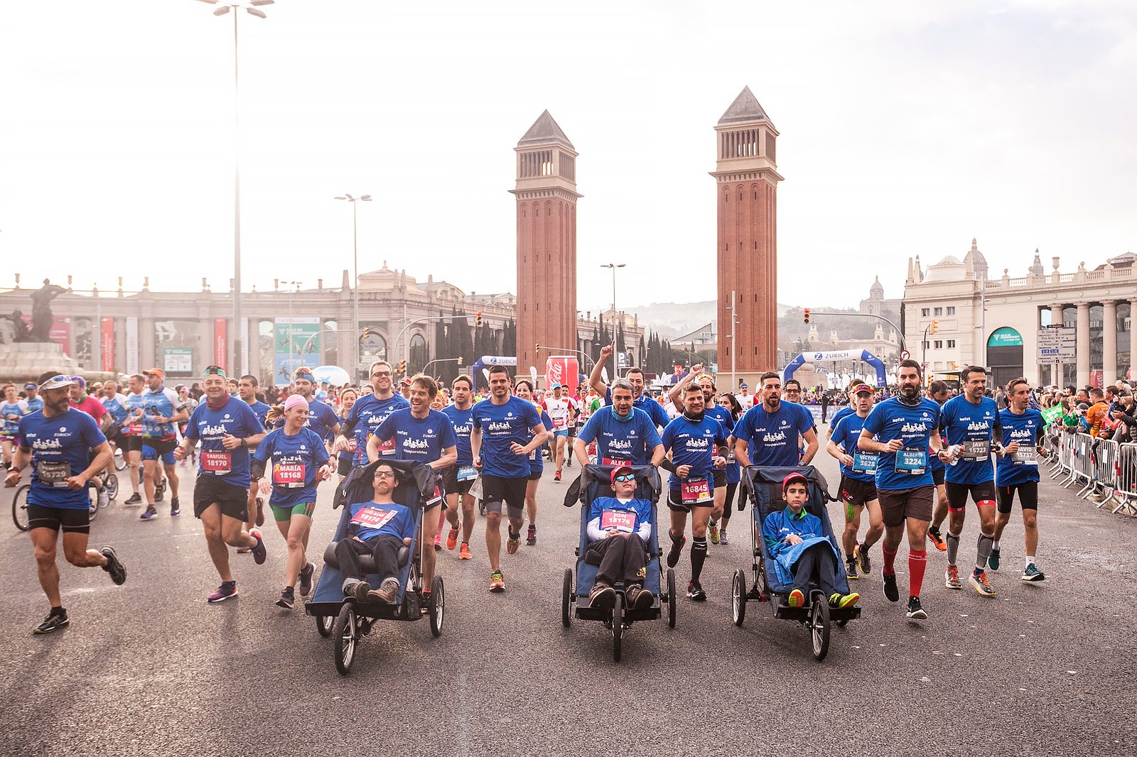 BCN18 Equipo Zurich AT salida torres Foto Xavier dArquerDoblestudio