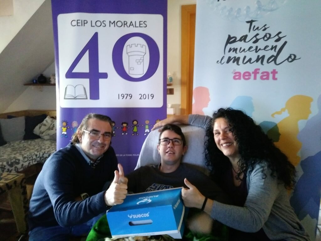 Miguel Ángel Yáñez Jorge y su madre Isabel Carrera CEIP Los Morales 2020 a beneficio de Aefat 1