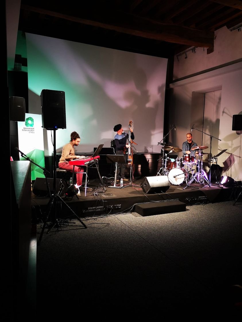 Ander García trio Aitzina Folk 2021