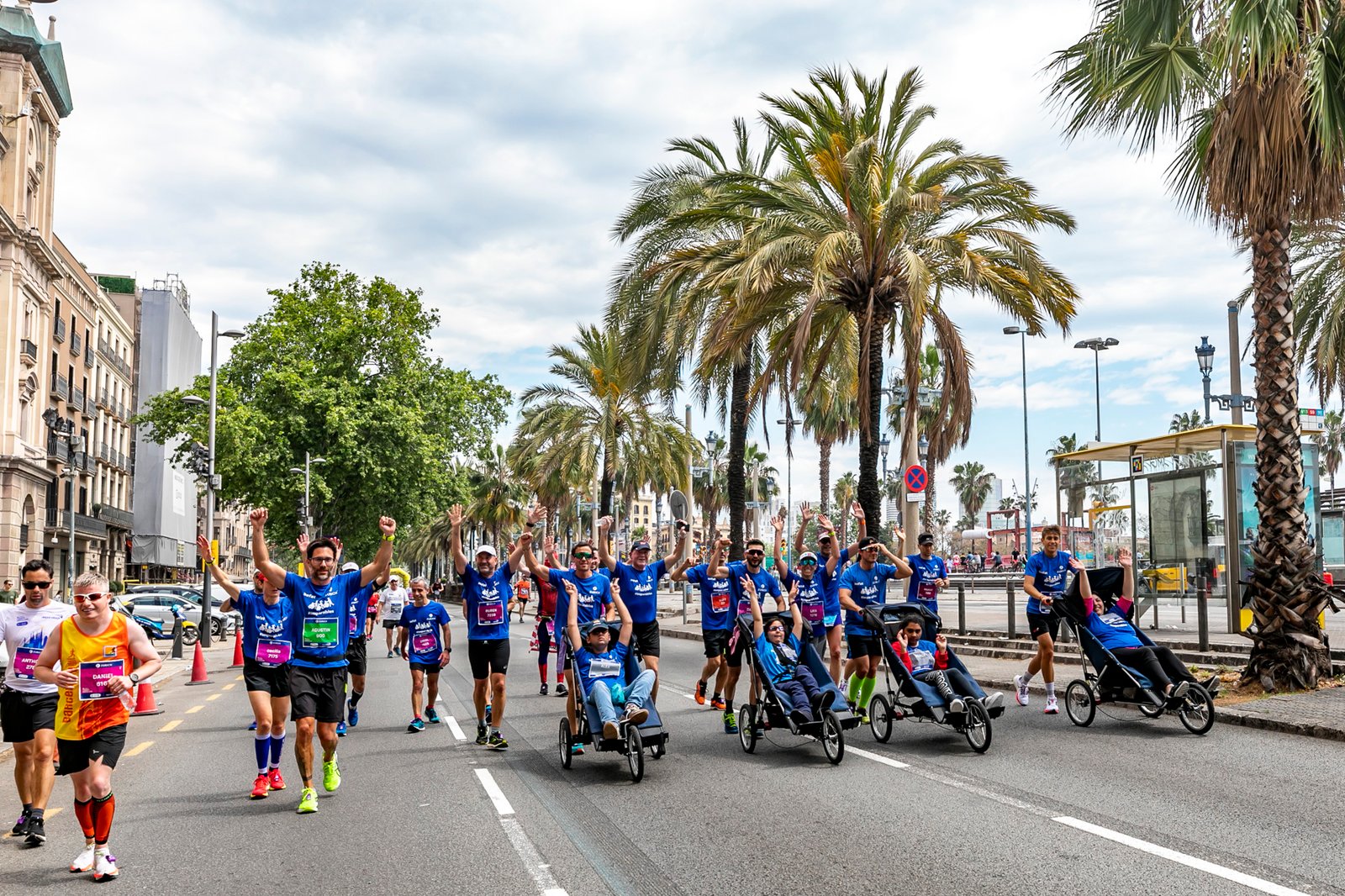 Playa Equipo Zurich Aefat en Zurich Marató Barcelona 2022 Foto Xavier dArquer Doblestudio