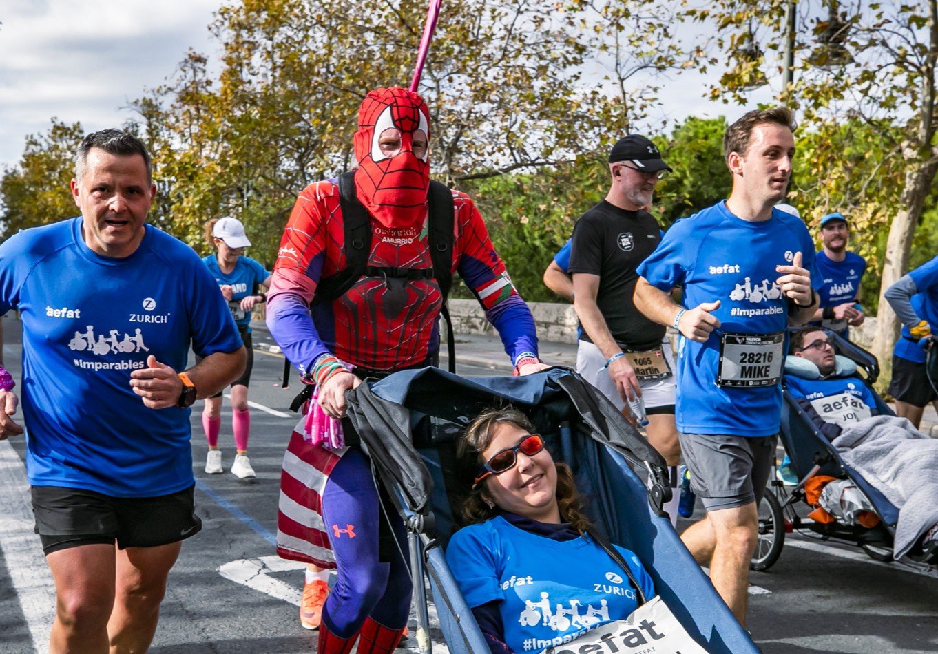 Equipo_Zurich_Aefat_en_Maratón_Valencia_2022_ataxia_telangiectasia_4.jpg
