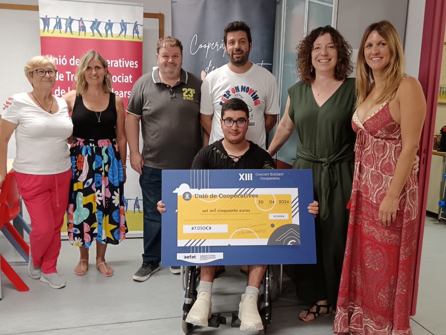 Cheque Aefat Conciertos solidarios Aula Balear 2