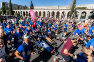 5_Equipo_Zurich_Aefat_en_Maratón_Madrid_2025.jpg